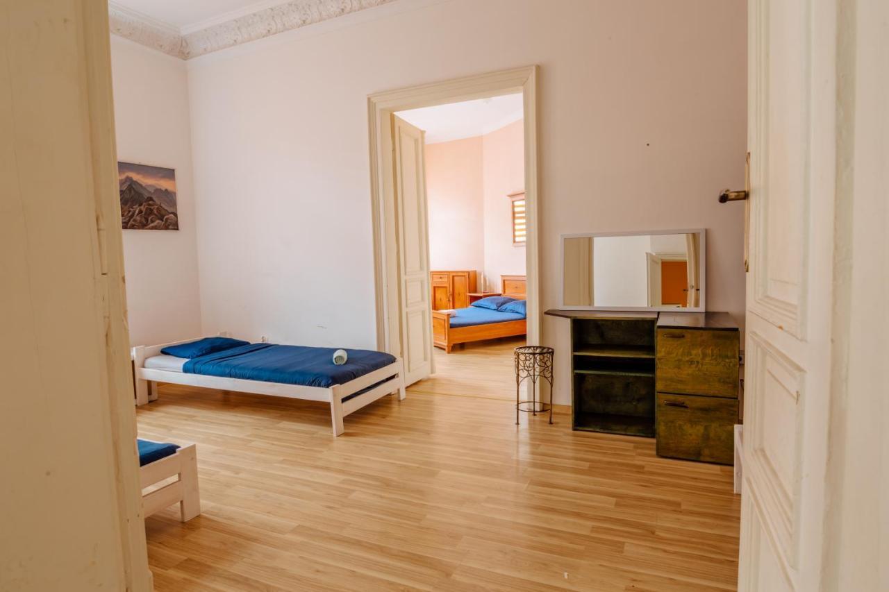 T&T Hostel & Apartments Krasków Εξωτερικό φωτογραφία