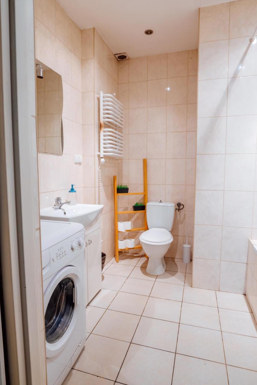 T&T Hostel & Apartments Krasków Εξωτερικό φωτογραφία