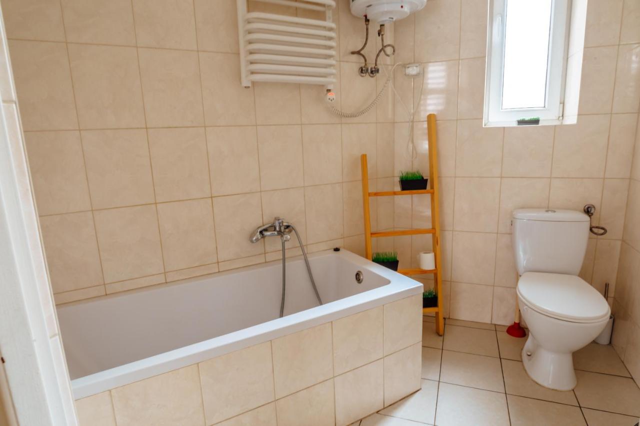 T&T Hostel & Apartments Krasków Εξωτερικό φωτογραφία